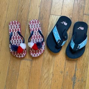 2 Pairs of Vineyard Vines Flip Flops
